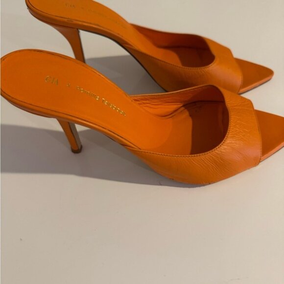 Gia Borghini x Pernille Teiebaek Orange Mules Size 38.5 fits like 7.5 - Picture 4 of 6
